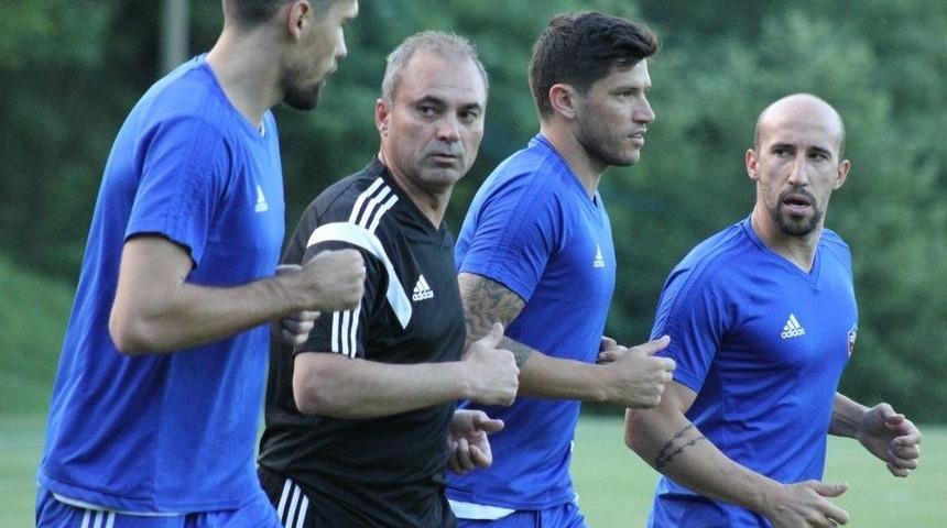 Karab&uuml;kspor&rsquo;un Slovenya Kampı Başladı