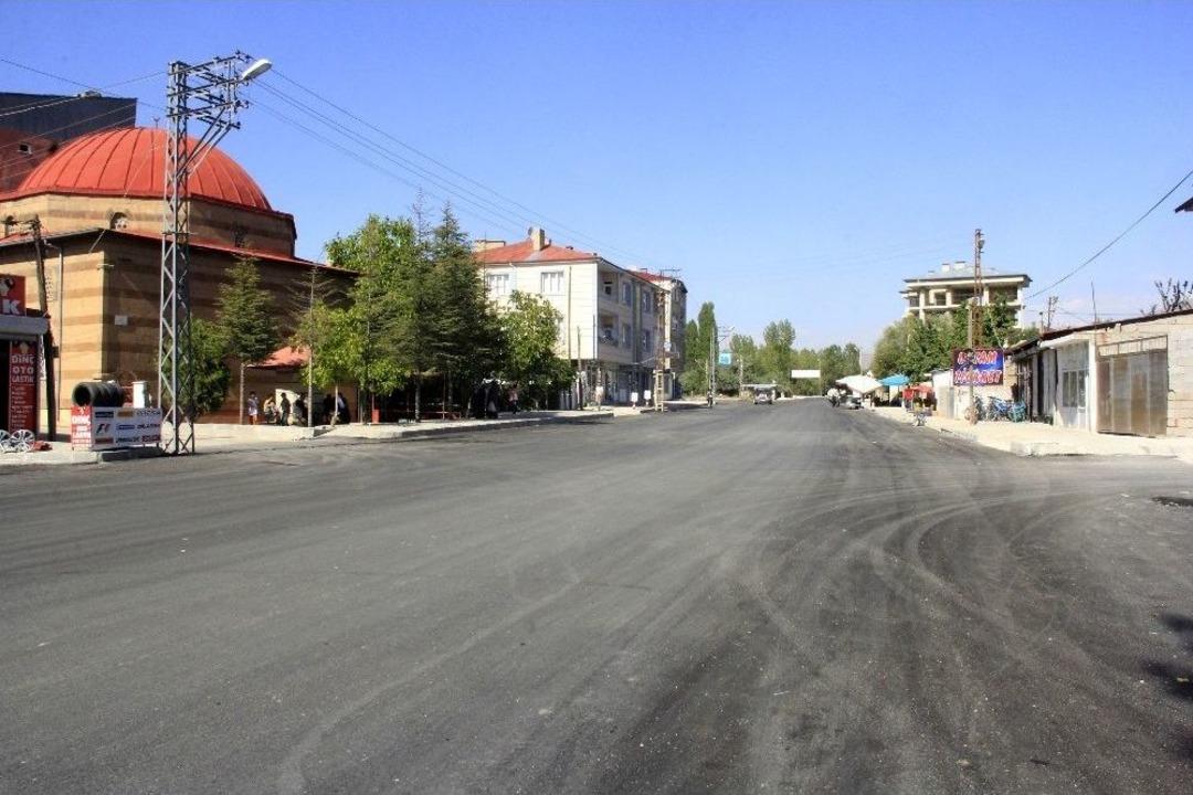 Van B&uuml;y&uuml;kşehir Belediyesine Pankartlı Teşekk&uuml;r