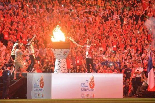 Olimpiyat Meşalesini Yakan Ertuğrul Bursa'nın Gurur Gecesi