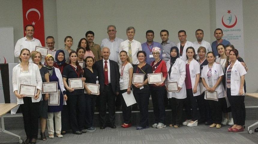 Sağlık Personeline Hızlı, Kaliteli Ve D&uuml;ş&uuml;k Maliyetli Hizmet Eğitimi