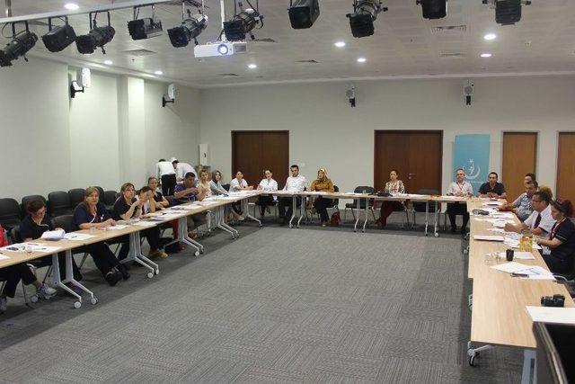 Sağlık Personeline Hızlı, Kaliteli Ve D&uuml;ş&uuml;k Maliyetli Hizmet Eğitimi 1