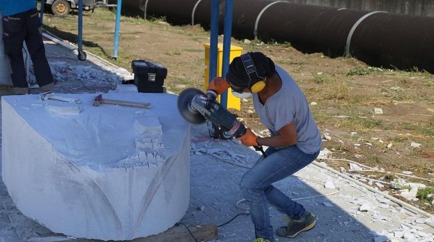 Uluslararası B&uuml;y&uuml;k&ccedil;ekmece Heykel Sempozyu&rsquo;mu Başladı