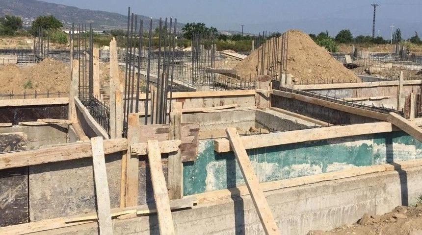 Nazilli Belediyesi, Esenk&ouml;y Mahallesine Kapalı D&uuml;ğ&uuml;n Salonu Yapılıyor