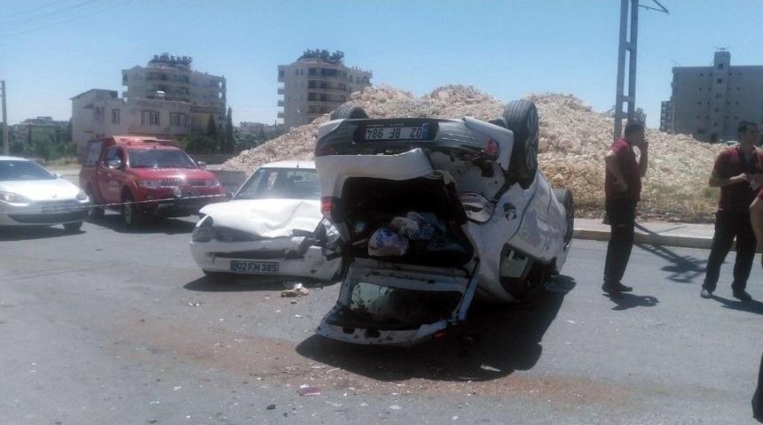 Adıyaman&rsquo;da Zincirleme Trafik Kazası: 5 Yaralı