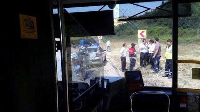 Eyüp’te Hafriyat Kamyonu Ve İett Otobüsü Çarpıştı: 12 Yaralı