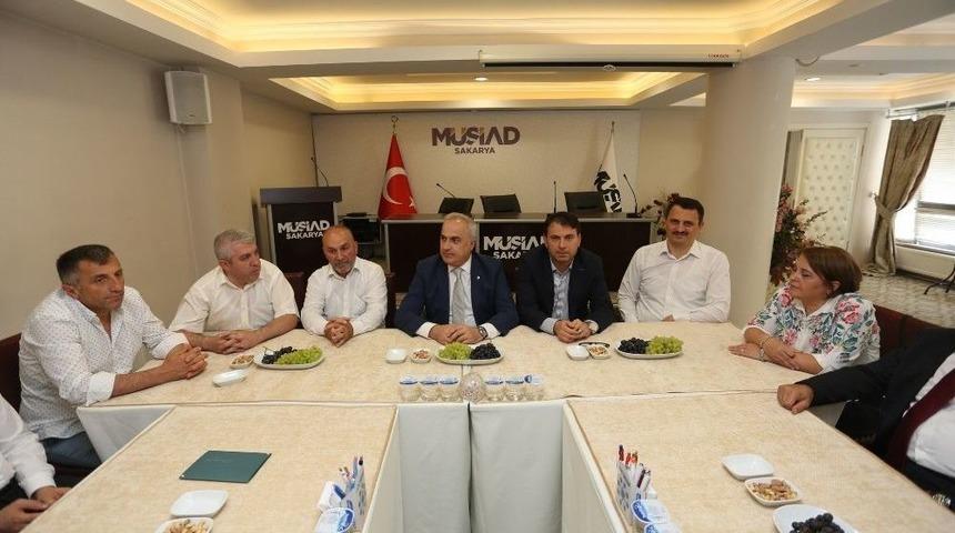 Başkan K&ouml;semusul Ziyaretlerini S&uuml;rd&uuml;r&uuml;yor