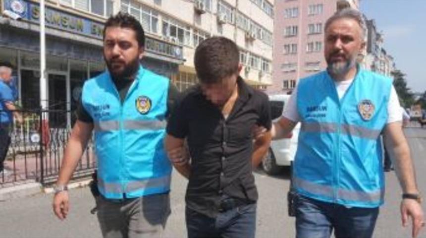 17 Yaşındaki Sahte Polis Silahlı Gasp Yaptı