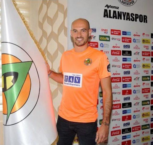 Fransız Kaleci Remy Alanyaspor'da