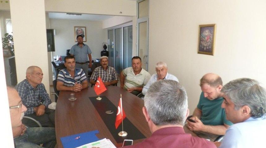 Sera Desteği İ&ccedil;in &Uuml;reticiler İmzalarını Atıyor