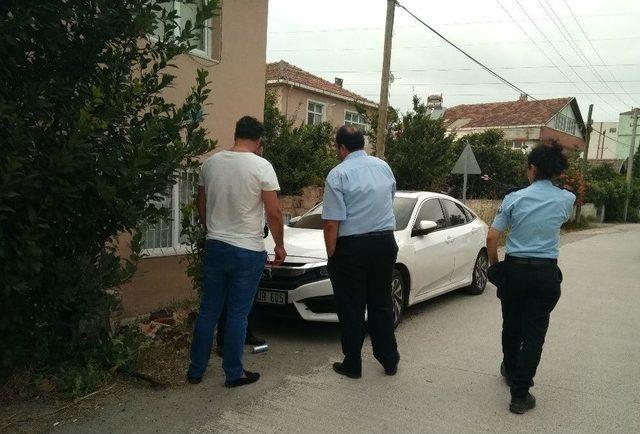 R&uuml;zgar &Ccedil;atı U&ccedil;urdu, Baca Yıktı 1