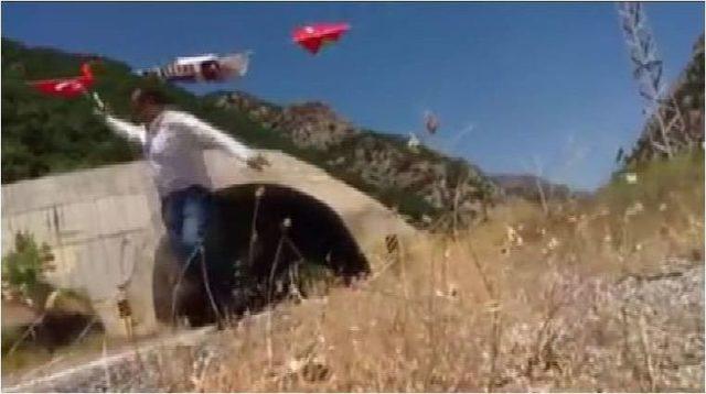 Kato Dağı&rsquo;na Bayrak Asan Tır Şof&ouml;r&uuml;ne P&uuml;l&uuml;m&uuml;r&rsquo;de Kurşun Atıldı 1