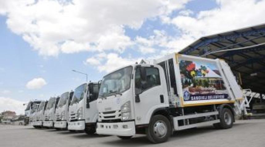 Sandıklı Belediyesi Temizlik İşleri M&uuml;d&uuml;rl&uuml;ğ&uuml; Filosuna 9 Yeni Ara&ccedil; Katıldı