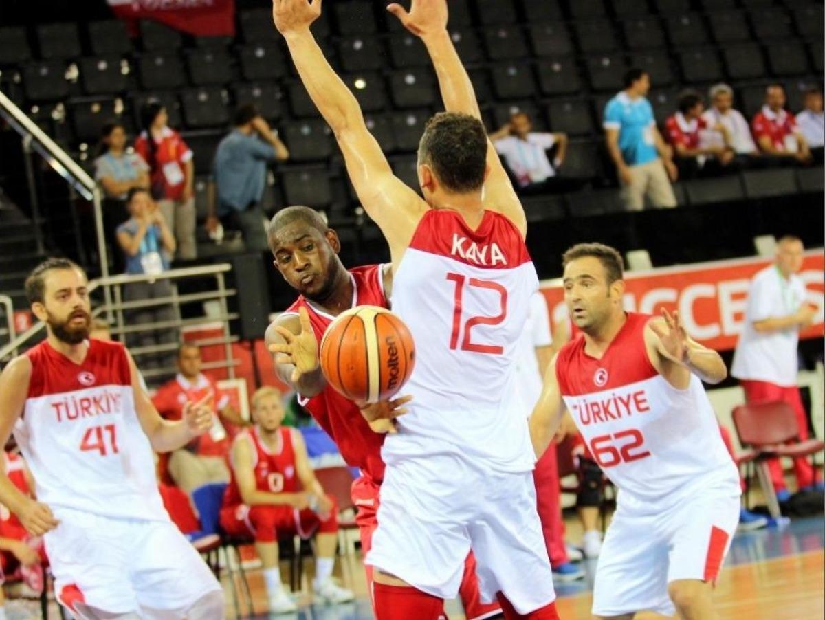 T&uuml;rkiye: 75 - Polonya: 83