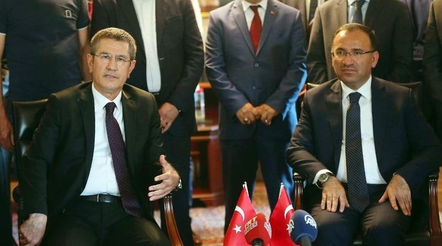 Nurettin Canikli, Başbakan Yardımcılığı G&ouml;revini Bekir Bozdağ&rsquo;a Devretti