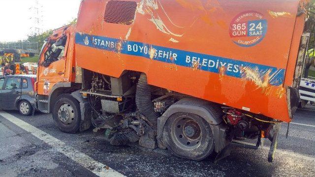 Kağıthane Tem’de Trafik Kazası: 4 Yaralı