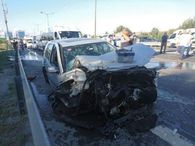 Kağıthane'de Trafik Kazası: 4 Yaralı