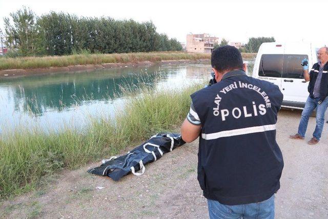 Adana&rsquo;da Sulama Kanalında Erkek Cesedi Bulundu 1