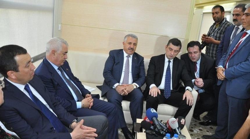 Asrın Projesinin İlk Yolcuları Bakan Arslan Ve &Uuml;&ccedil; &Uuml;lkenin Yetkilileri Oldu