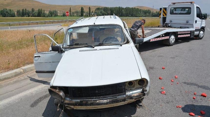 Sivas&rsquo;ta Trafik Kazası: 6 Yaralı