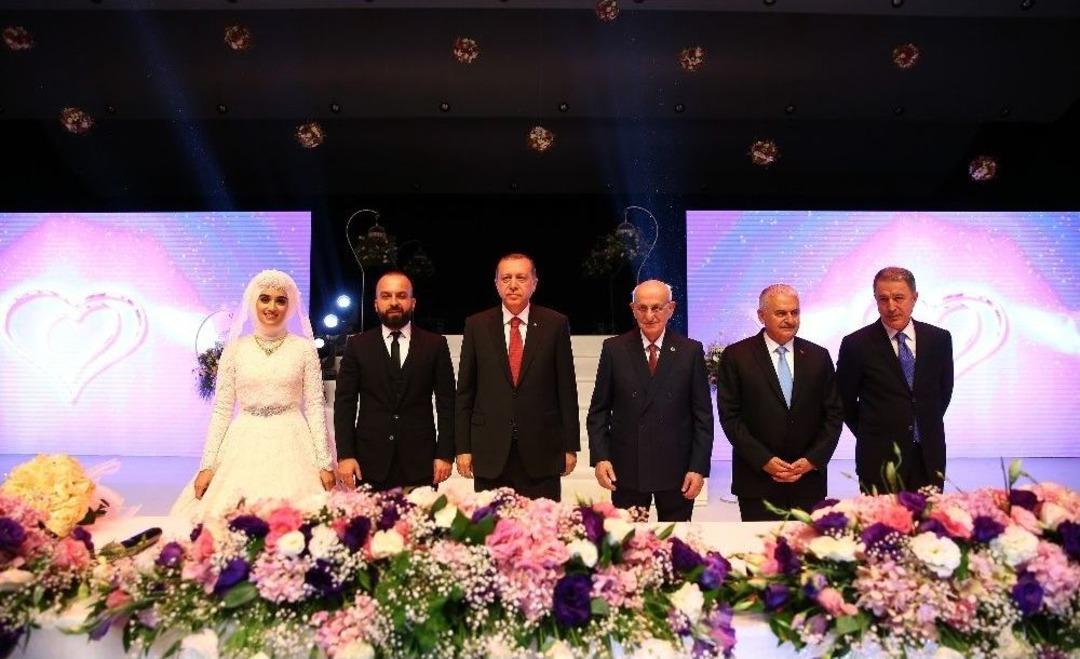 Devletin Zirvesi Nikah T&ouml;reninde Bir Araya Geldi