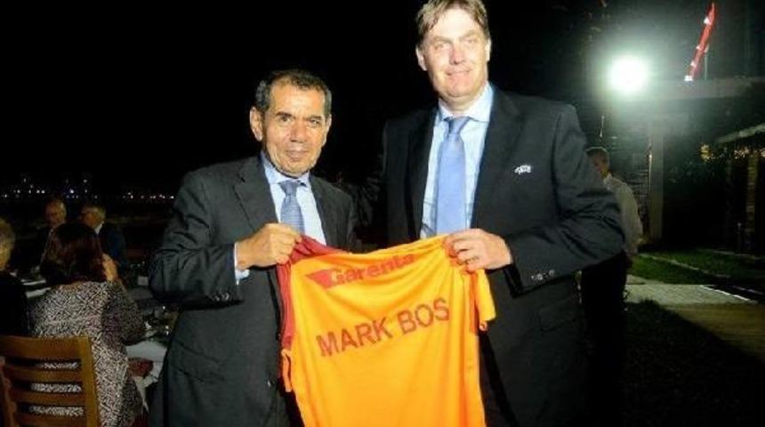 Galatasaray'dan &Ouml;stersunds'a Yemek