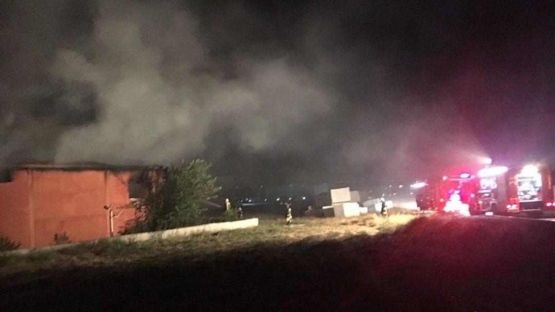 Babasına Ait Fabrikayı Kundakladığı İddia Edilen Kişi G&ouml;zaltına Alındı