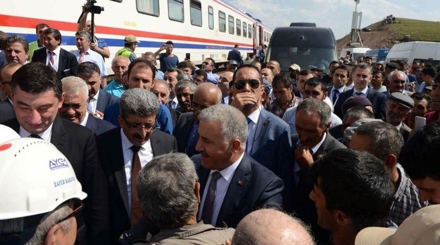 Bakan Arslan Btk Sınır T&uuml;nelinde İncelemelerde Bulundu