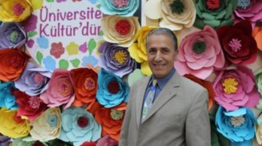 Prof. Dr. G&uuml;zel: &Ouml;ğrencilerin &Ouml;nce Ne Istediğini Bilmesi Gerekiyor