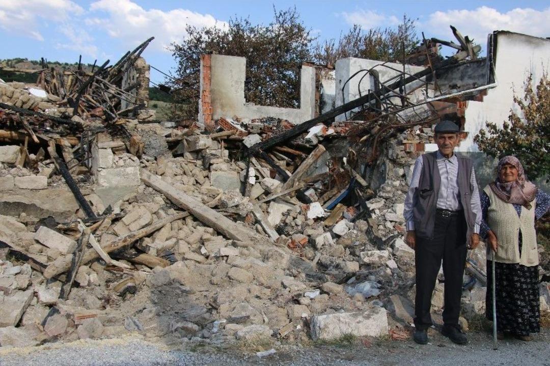 Hayat Boyu Biriktirdiklerini Birka&ccedil; Saatte Kaybettiler