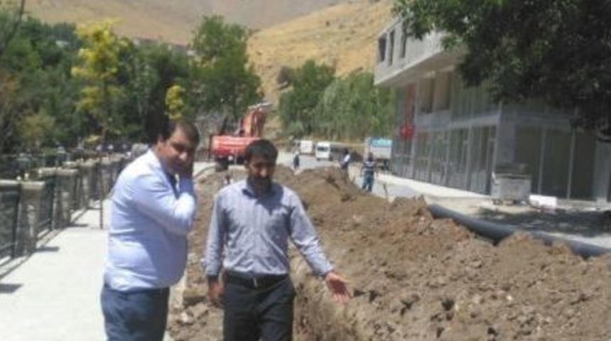 Bah&ccedil;esaray&rsquo;ın Alt Yapısı Yenileniyor