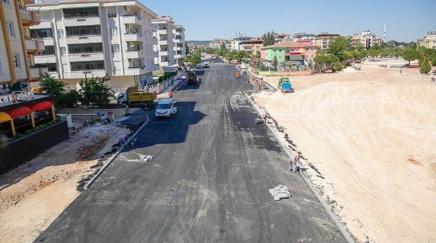 G&uuml;venevlerde Tahrip Olan Yollar Yenileniyor