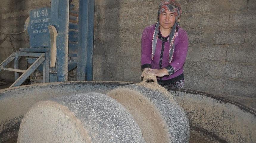 K&ouml;y&uuml;n Değirmeni 4 &Ccedil;ocuk Annesi Kadına Emanet