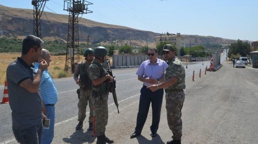 Hasankeyf Kaymakamı Yol Kontrol Noktalarını Denetledi