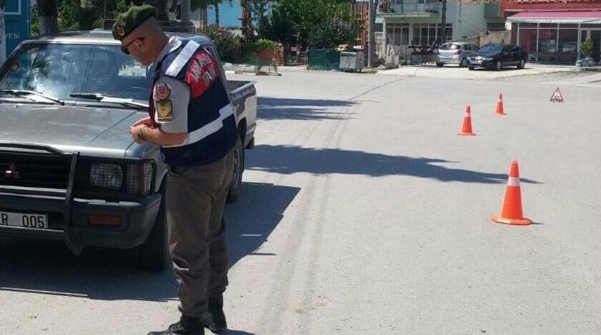 Jandarmadan Trafik Plakası Denetimi
