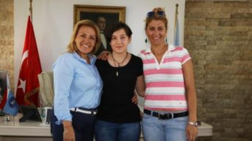 Hayalindeki Okulu Kazandı, Teşekküre Gitti