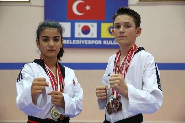 İzmirli Taekwondocuların Hedefi Şampiyonluk