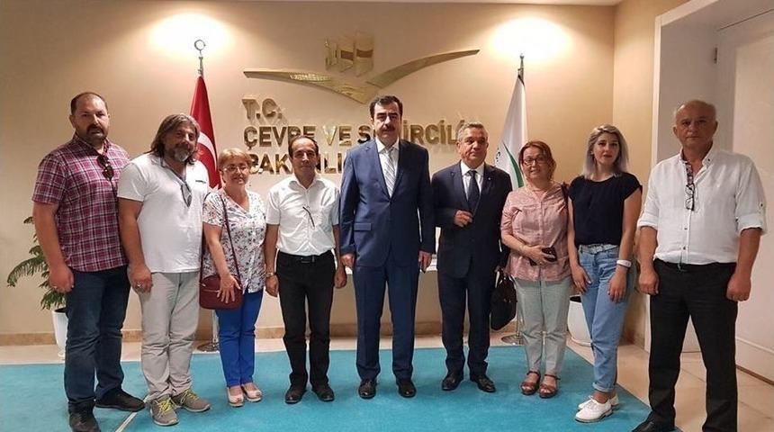 Bakan Haseki, Toprak Kayması Mağdurlarıyla Görüştü