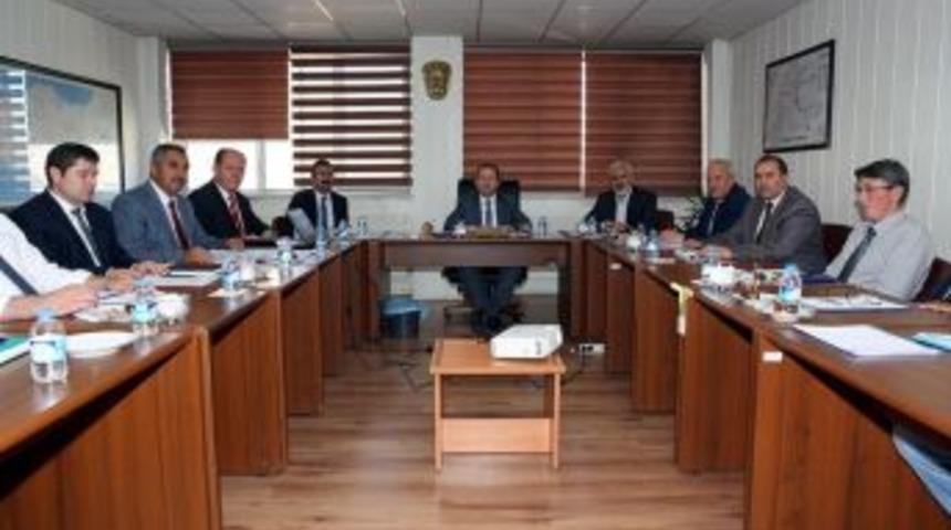 Vali Pehlivan, İl &Ouml;zel İdaresi&rsquo;ni Ziyaret Etti