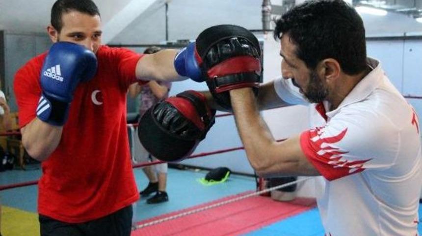 Milli Boks&ouml;r Birol Ayg&uuml;n, D&uuml;nya Şampiyonasına Hazırlanıyor