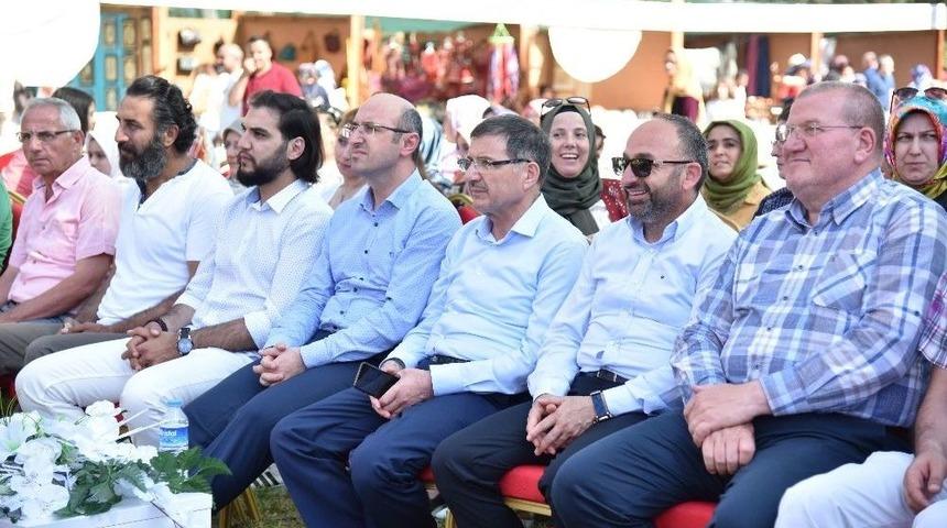 Başkan &Uuml;z&uuml;lmez&rsquo;e &lsquo;diriliş Ertuğrul&rsquo; Oyuncularından Tebrik