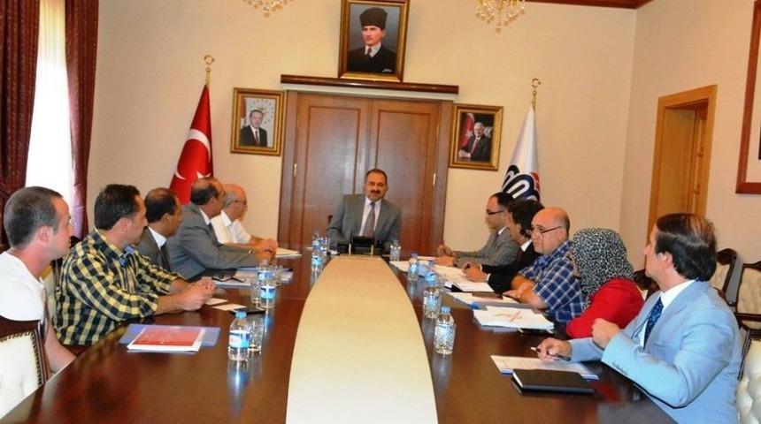 Vali Kaban Yeni Stadın Eksikliklerinin Bir An &Ouml;nce Giderilmesini İstedi