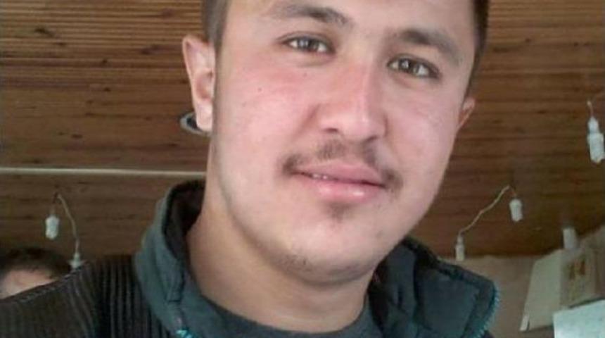 Kuzenini Kurtarırken Boğulan Onur'a Veda