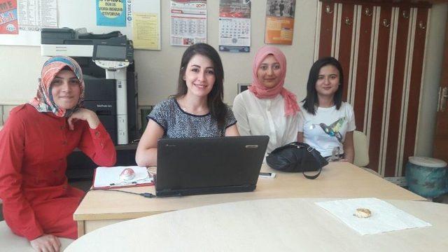 Kula&rsquo;da &Ouml;ğrenciler İ&ccedil;in Tercih B&uuml;roları Kuruldu 2