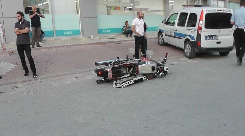 Kulu&rsquo;da Kaza Yapan S&uuml;r&uuml;c&uuml; Motosikletini Bırakıp Ka&ccedil;tı