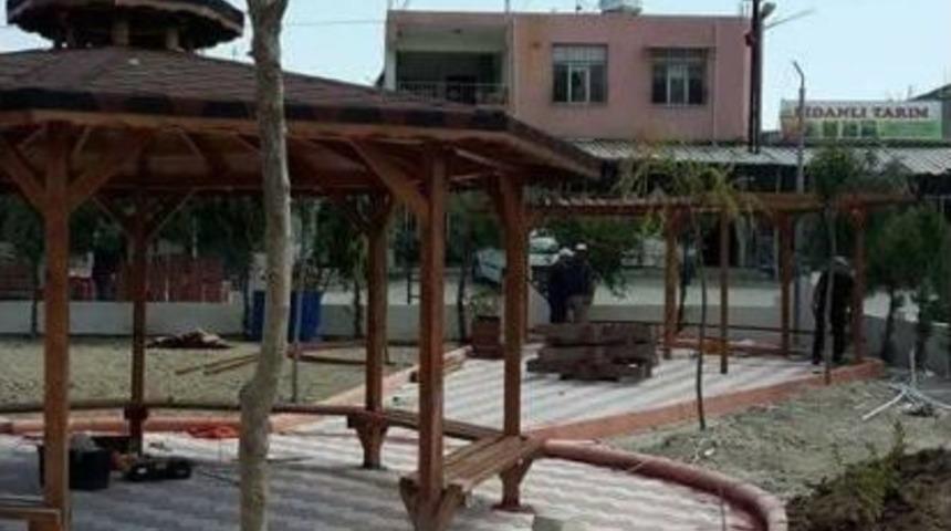 Eski Belediye Binası Park Oldu