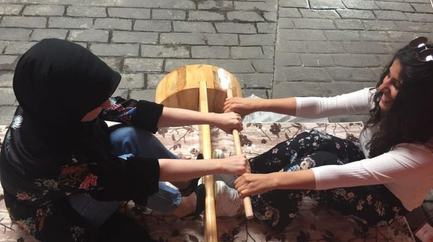 Bursa&rsquo;nın D&ouml;rt Bir Yanına Otağ Kuruldu