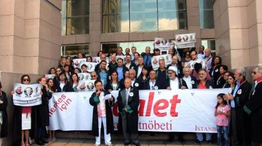 Avukatlardan Adliye Sarayı'nda "adalet N&ouml;beti"