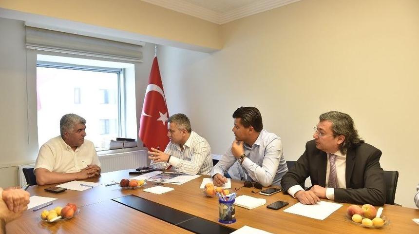 B&uuml;y&uuml;kşehir Yetkilileri, R&uuml;zgarlı Esnafına "anpark"ı Anlattı