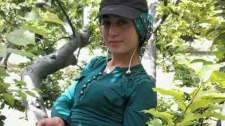 G&uuml;lnar&rsquo;da Trakt&ouml;r Devrildi: 1 &Ouml;l&uuml;, 3 Yaralı