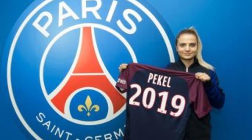Paris Saint-germain, Melike Pekel İle 2 Yıllık S&ouml;zleşme İmzaladı